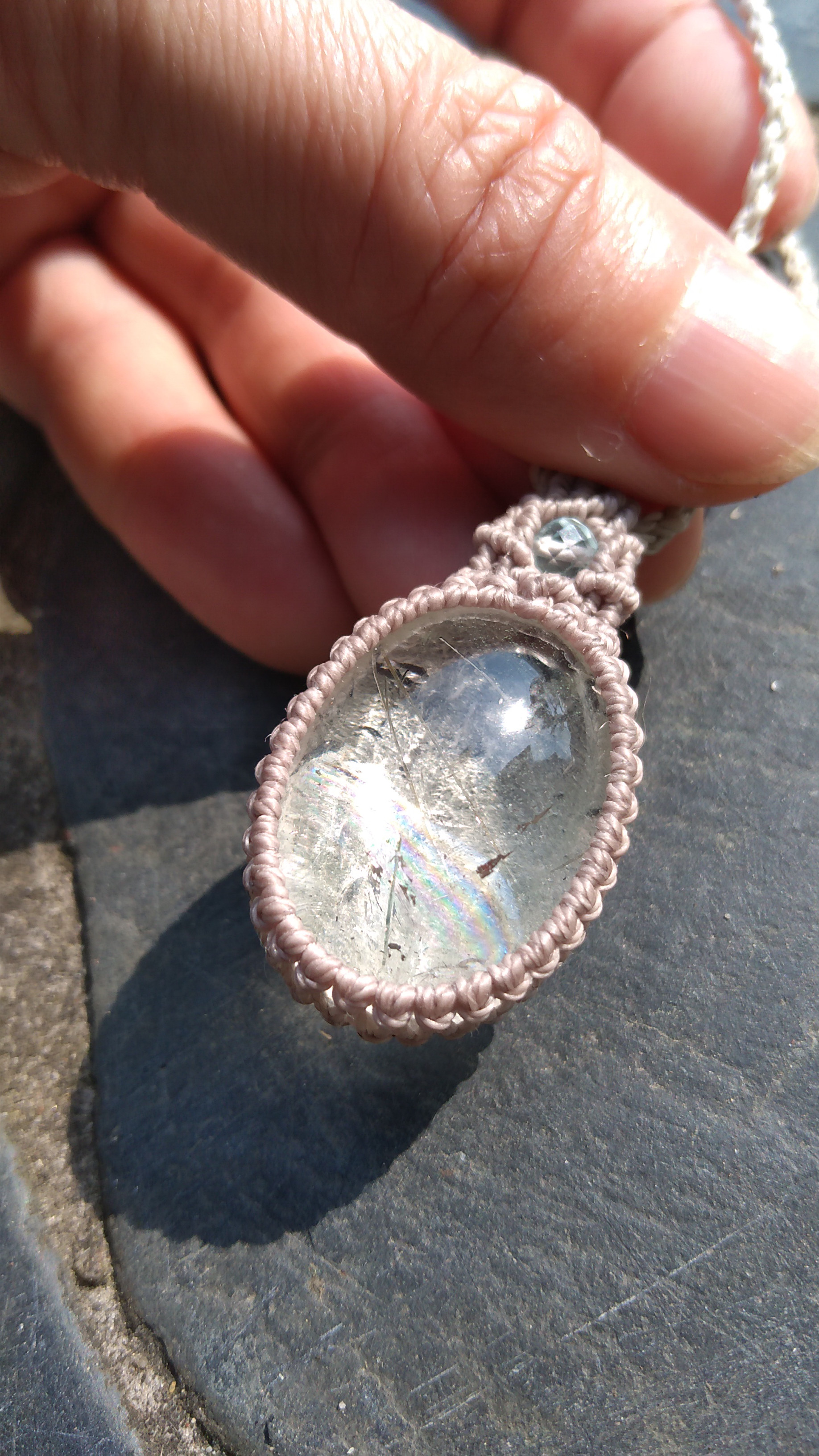 ガーデンクォーツの天然石マクラメペンダント[PEN-233]