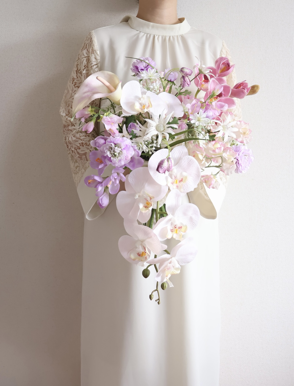 胡蝶蘭ブーケ　シンビジュームブーケ　ピンク　パープル　上品