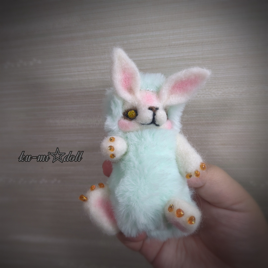 ベビー魔法幼獣 ハンドメイド アートドール 羊毛 幻獣