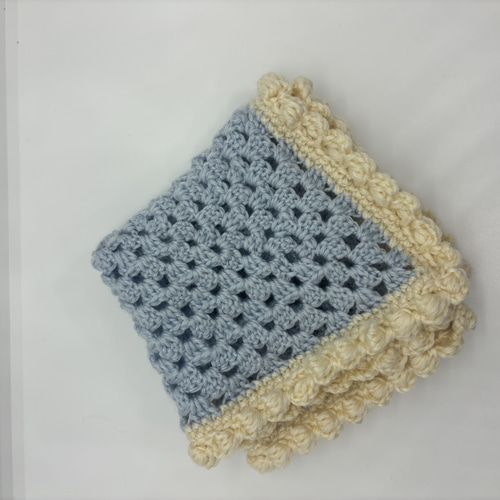 ꒰ かぎ針編み꒱.*˚ グラニースクエアのかごカバー 編み物