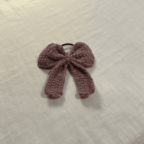 毛糸のヘアゴム【リボン/ピンク/キラキラ】編み物作家による