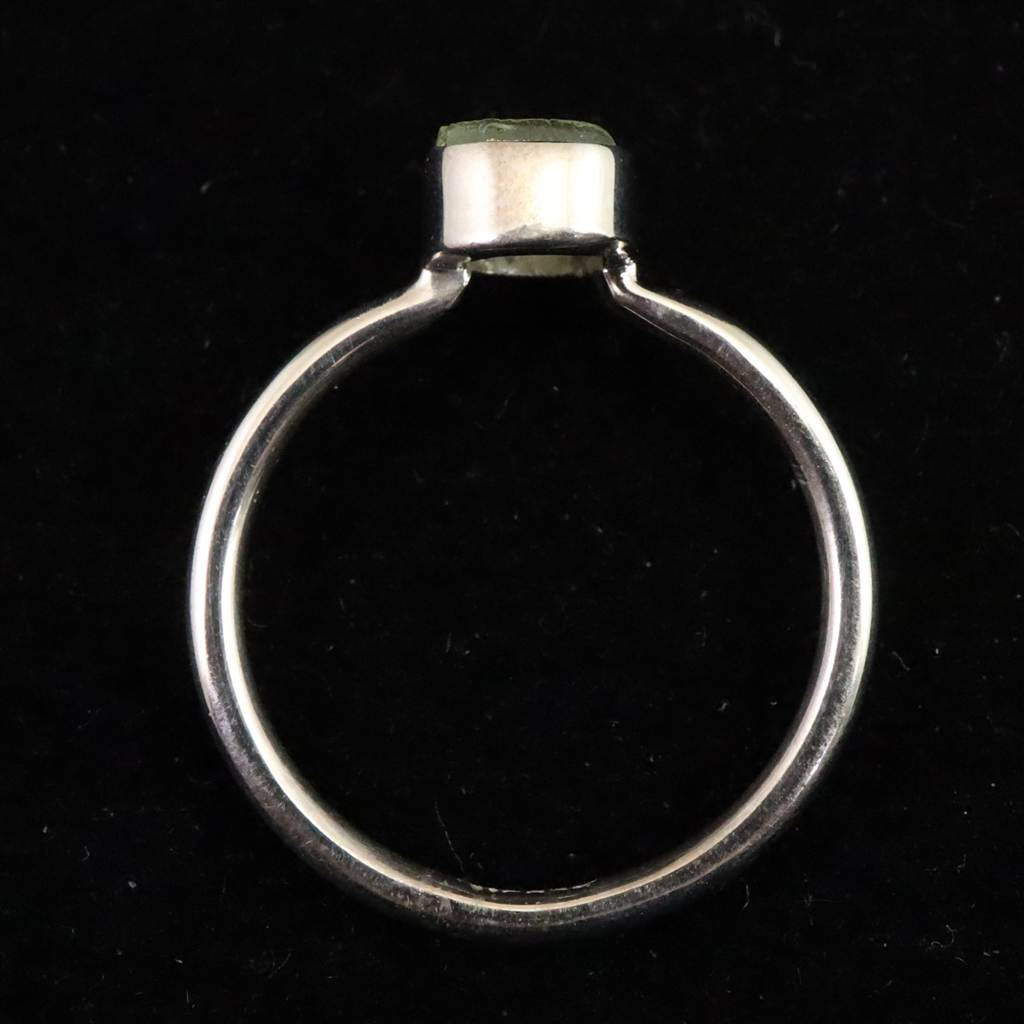 ブラジル産　グリーン ヘルデライト  原石 リング 14号 1.9g #41784