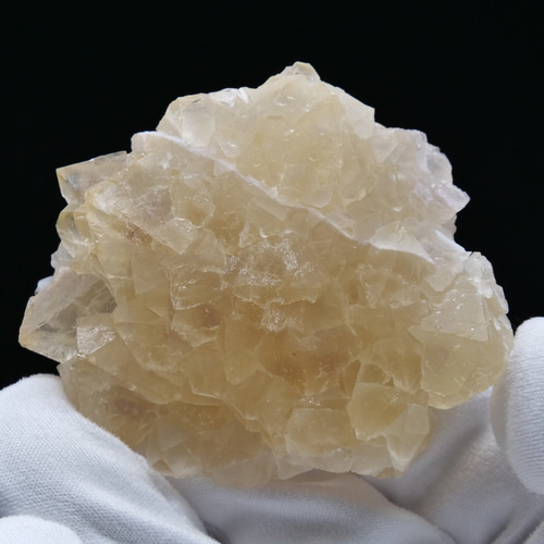 レアカラー【鉱物 標本 蛍石 結晶 原石】中国 浙江省 Yiwu