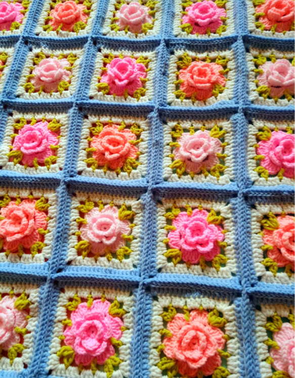 モチーフ編みグラニースクエア柄マルチカバー大判サイズ