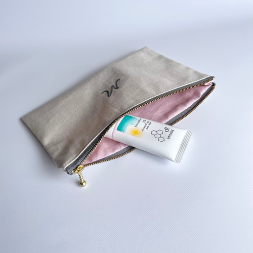 セミオーダー名入れポーチ】名入れ・イニシャル・カスタマイズ・ギフト