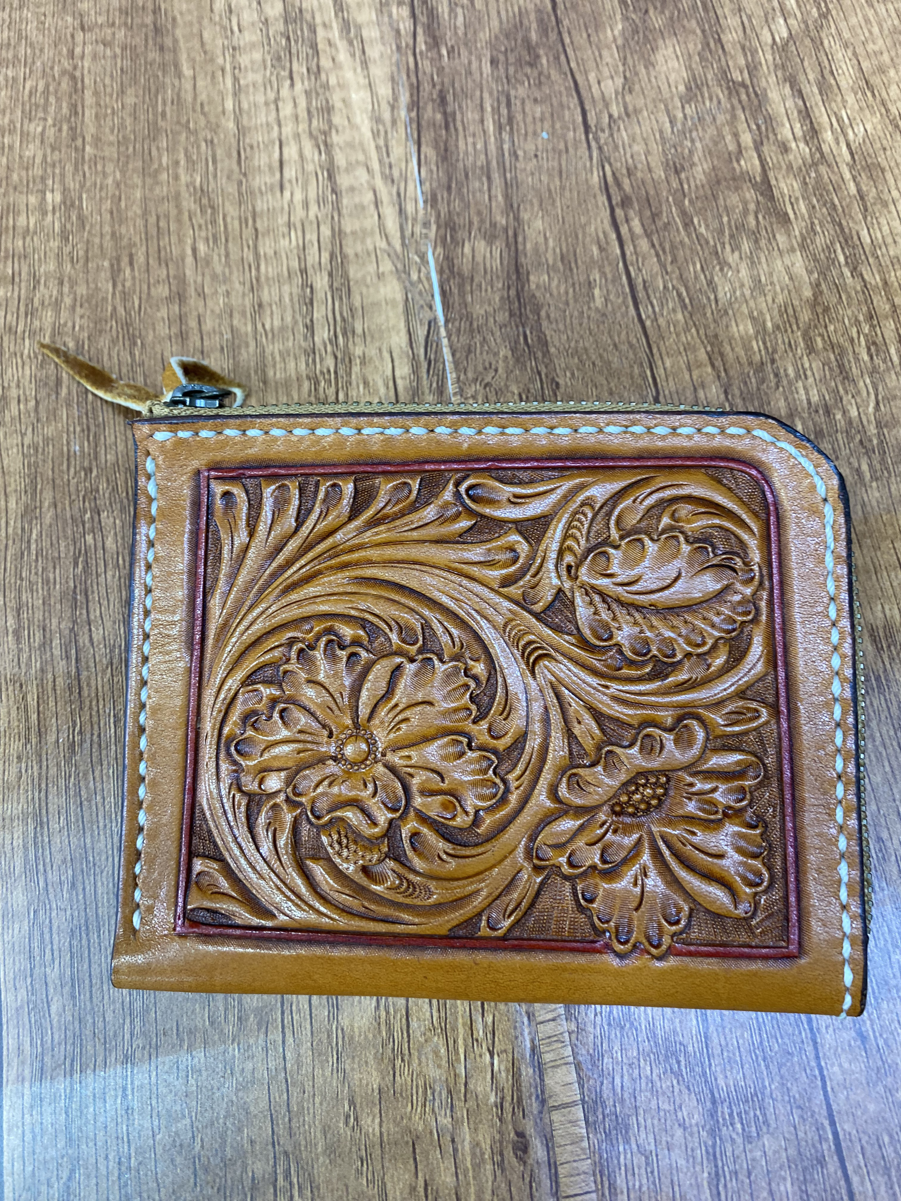 Ｌ字型ファスナー財布