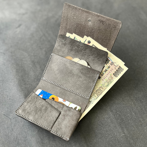 【オーダー品】ギボシでとめる三つ折り財布（グレー×ブラック） オーダー品］ギボシでとめる三つ折り財布【グレー】ストラップ