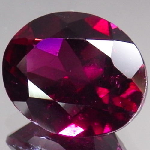 ☆ロードライトガーネット☆3.15ct/10.6mm天然石薔薇柘榴石オーバル