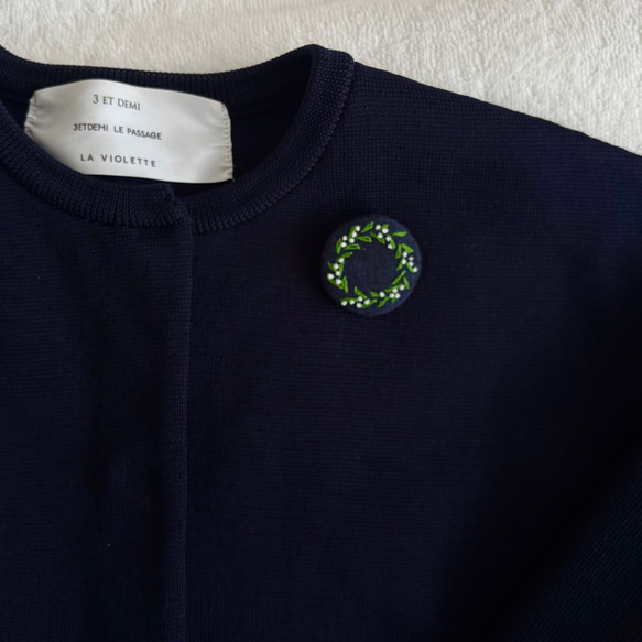 スズラン_刺繍ブローチ L_麻紺 4枚目の画像