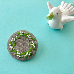 スズラン_刺繍ブローチ L_麻紺 1枚目の画像