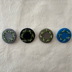 スズラン_刺繍ブローチ L_麻紺 6枚目の画像