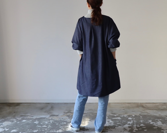 岡山児島デニムで魅せる、割烹着／8オンスくったりソフトデニムエプロン／インディゴ・ブルー 9枚目の画像