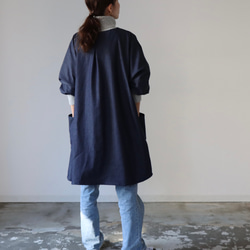 岡山児島デニムで魅せる、割烹着／8オンスくったりソフトデニムエプロン／インディゴ・ブルー 7枚目の画像