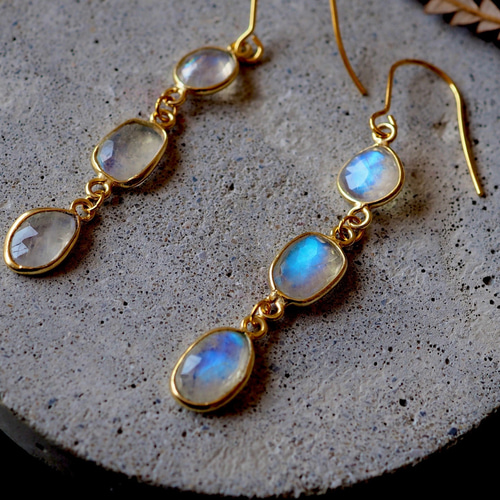 drop 天然石 レインボームーンストーン ロング ピアス