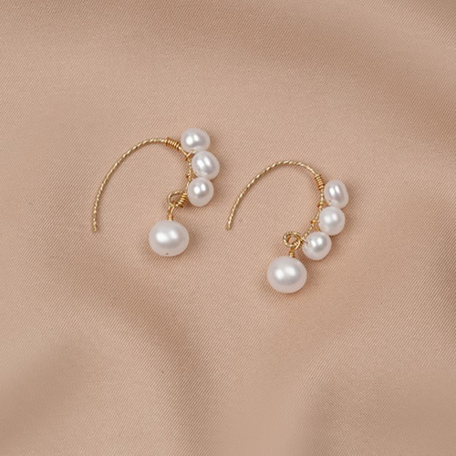 4mm淡水パールのピアス イヤリング 真珠 淡水真珠 6月誕生石 夏の  