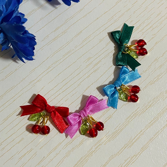 選べるリボンぺったんこやさぐれ黒猫あみぐるみ【受注製作品】 3枚目の画像