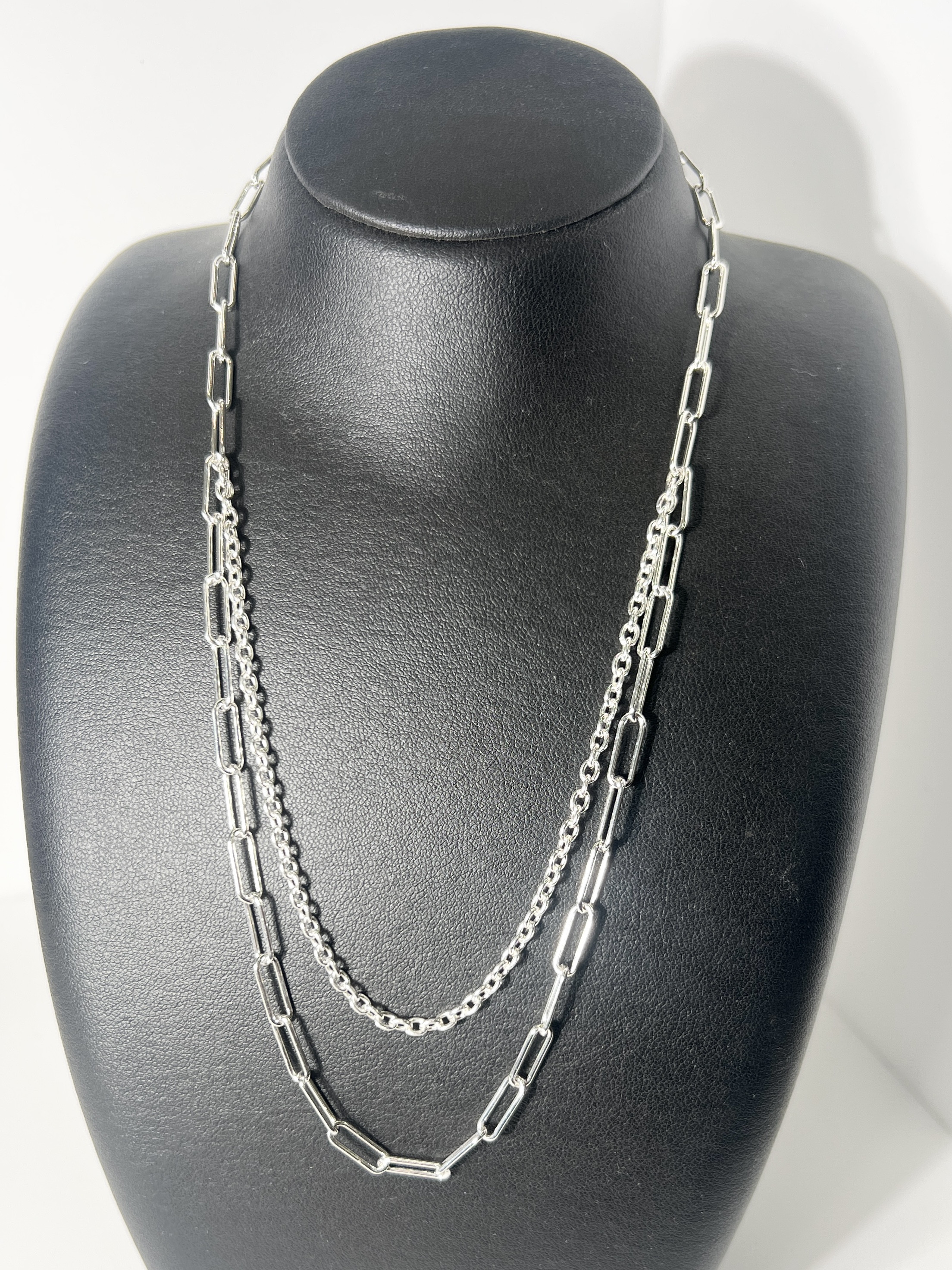 ツインチェーンネックレス