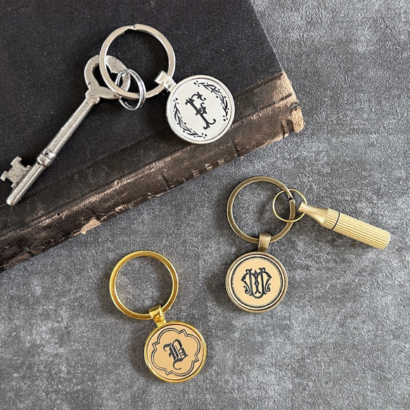 カスタム文字入れ】キーリング（イニシャル＆モノグラム