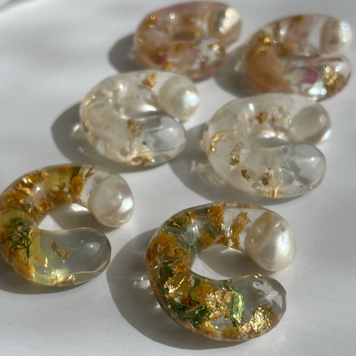 ぽってりイヤーカフ】 ミモザ ママに優しい レジンイヤーカフ レジン