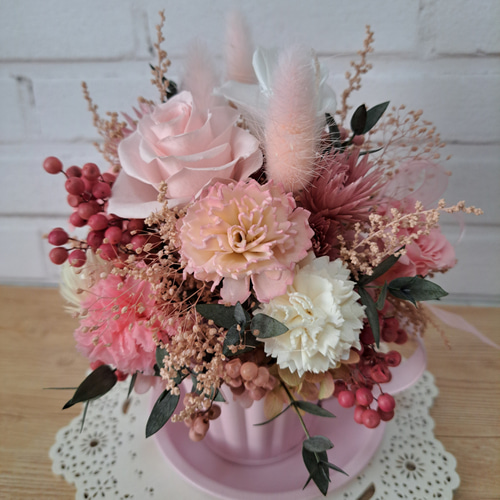 珈琲カップのアレンジメント プリザーブドフラワー ピンク系 お祝い お