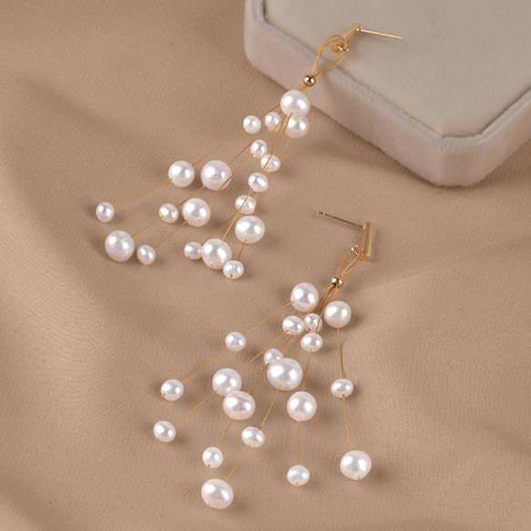 淡水パールのピアス　イヤリング　真珠　淡水真珠　6月誕生石　夏の誕生石 ブライダル ウェディング