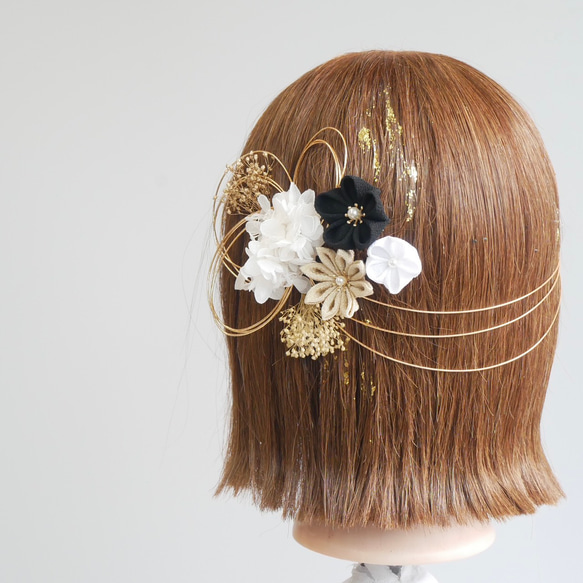 A437 黒 ゴールド つまみ細工 髪飾り 卒業式 袴 結婚式 水引 かすみ草