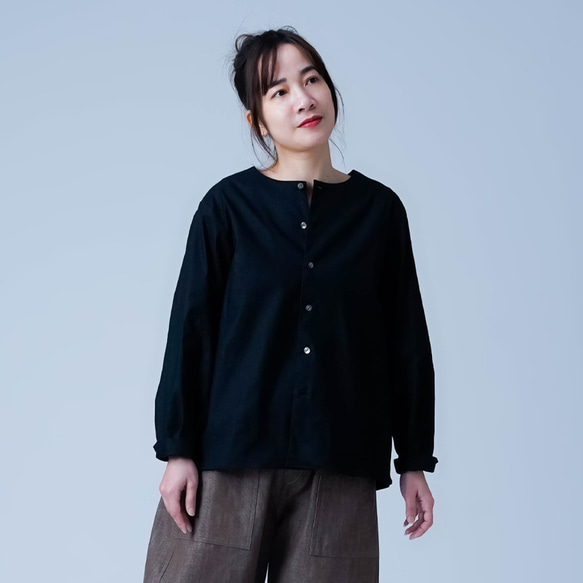 【soco】洗練されたシルエットが上品で素敵 ノーカラー カーディガン ／ 黒 h025d-bck1 1枚目の画像