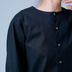 【soco】洗練されたシルエットが上品で素敵 ノーカラー カーディガン ／ 黒 h025d-bck1 16枚目の画像