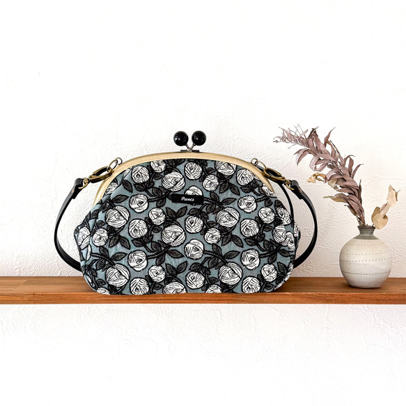 あめ玉がま口ショルダーバッグ：ローズ（ブルーグレー）コットンリネン