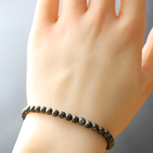 ☆ヒーラーズゴールド☆マトリックスパイライト：4ミリ☆天然石