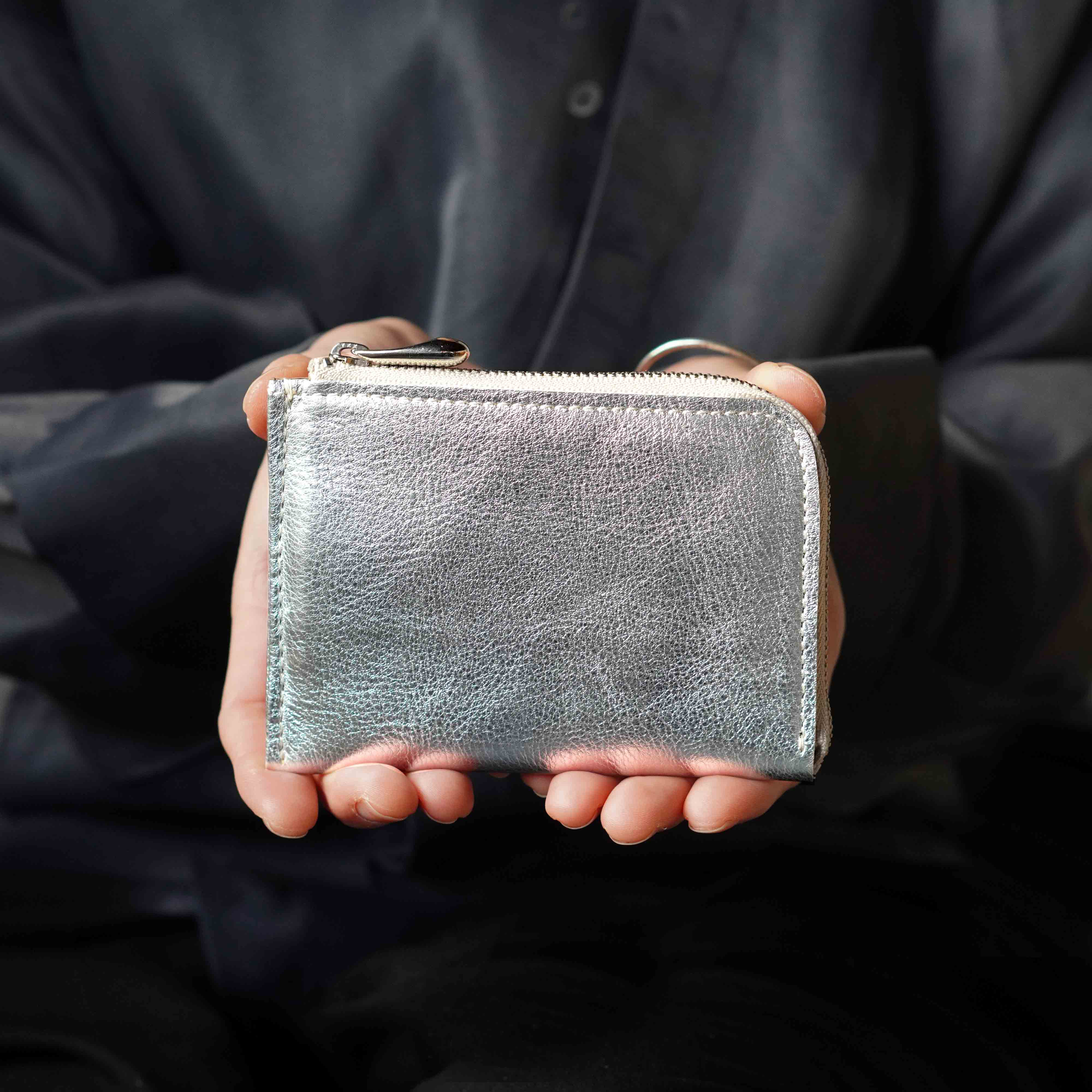 しっとりシルバー・なめらかファスナーペタンコMINI財布