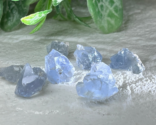 天使の石❁⃘*.゜ラズライト　青金石　原石　ラフストーン 天使の石❁⃘*.゜ラズライト 青金石 原石 ラフストーン