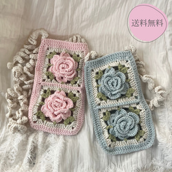 【送料無料】水色のバラモチーフのスマホポーチ スマホショルダー 1枚目の画像