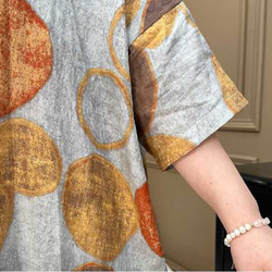 綿麻スタンドカラーワンピース .  ゆったりワンピース . サイズの大きいワンピース .プリントのロングスカート 6枚目の画像