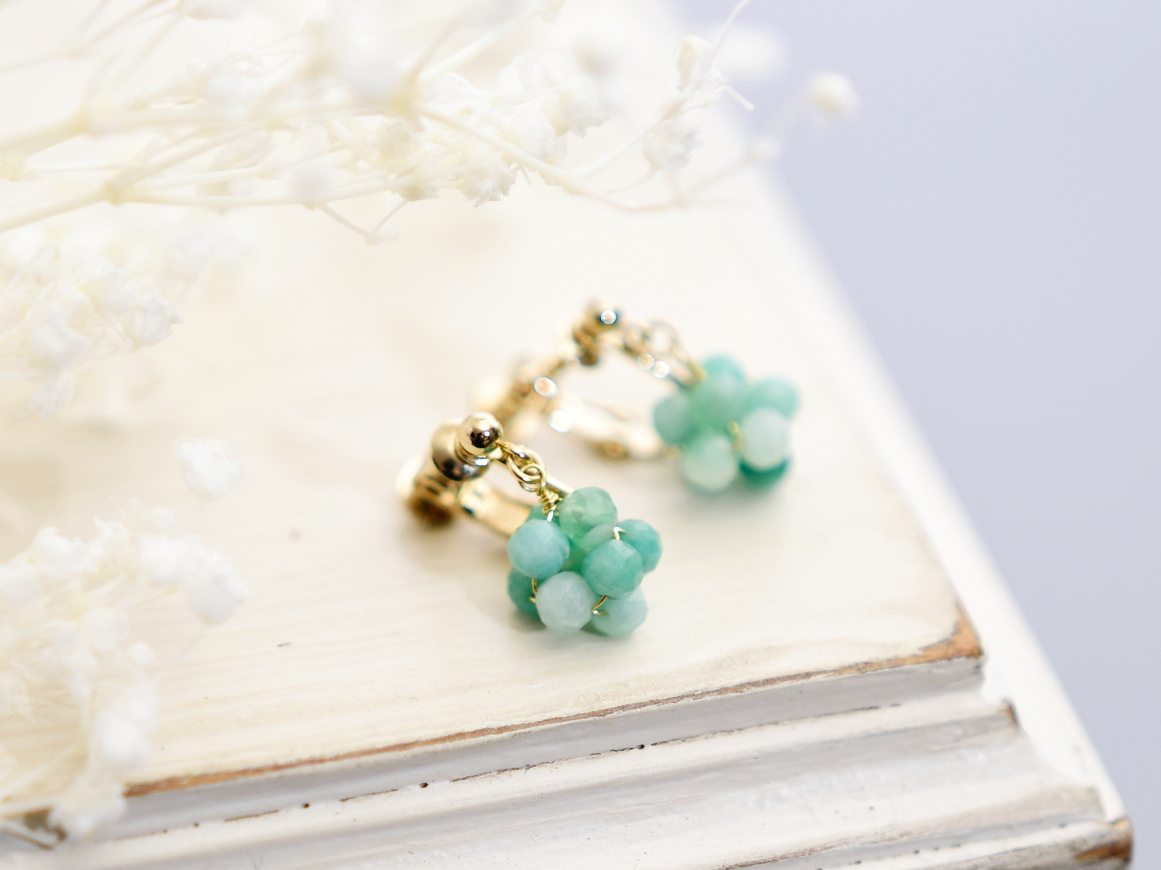 【 イヤリング 】 エメラルド 5月誕生石 金平糖 実 ／ グリーン 緑 天然石 誕生日プレゼント