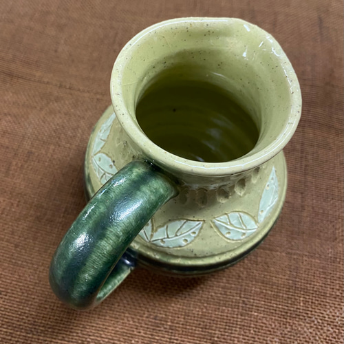 陶器製ピッチャー 緑色とベージュ 水差し 新品 作家作品 Pitcher
