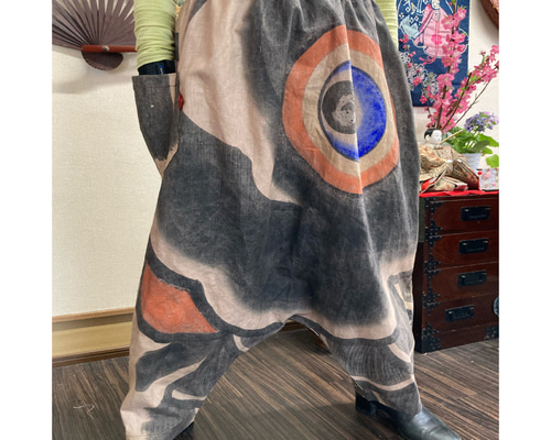 鯉のぼり(木綿)の柿渋染めサルエルパンツ　　　古布リメイク 鯉のぼり(木綿)の柿渋染めサルエルパンツ 古布リメイク ロング