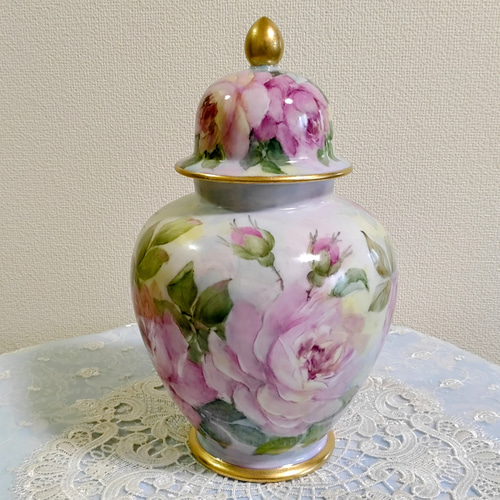 ♡蓋物の壺（大輪の薔薇）高さ27c横幅17cm 一輪挿し・花瓶・花器