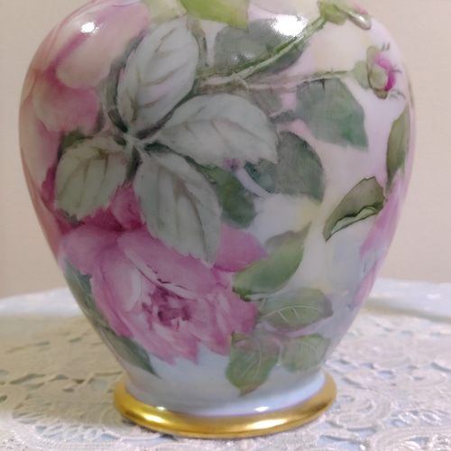 ♡蓋物の壺（大輪の薔薇）高さ27c横幅17cm 一輪挿し・花瓶・花器