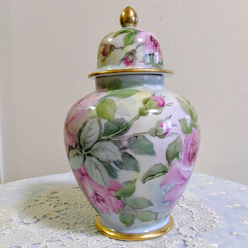 ♡蓋物の壺（大輪の薔薇）高さ27c横幅17cm 一輪挿し・花瓶・花器