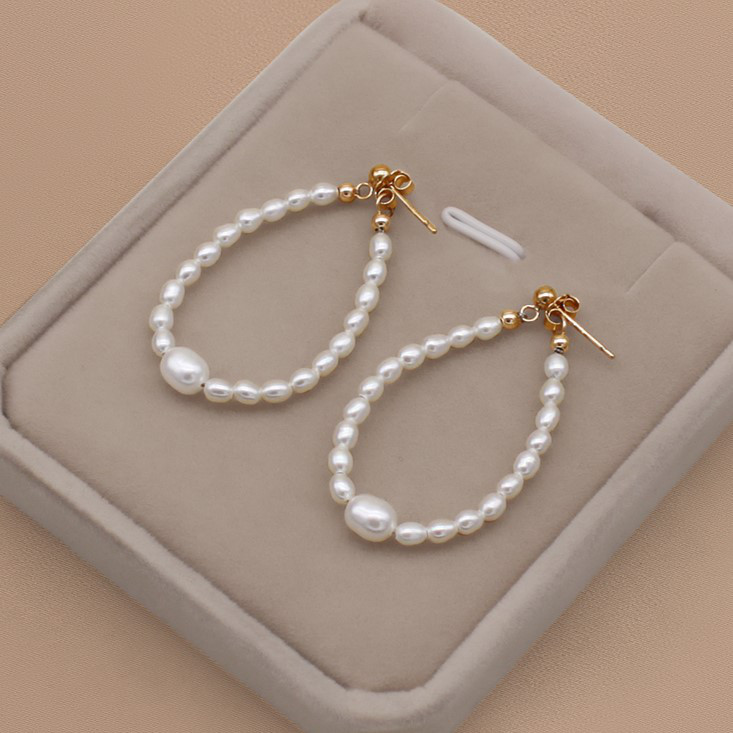 淡水パールのピアス　イヤリング　真珠　淡水真珠　6月誕生石　夏の誕生石 ブライダル ウェディング 結婚式