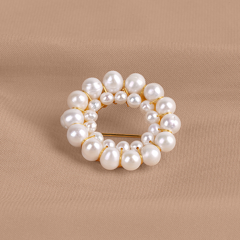 淡水パールのブローチ　真珠　淡水真珠　6月誕生石　夏の誕生石 ブライダル ウェディング 結婚式