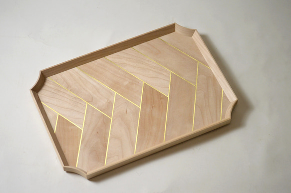 ヘリンボーンの隅切御盆【大】 カエデ 2枚目の画像