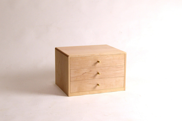 A5サイズの引き出し 3段 イタヤカエデ 1枚目の画像
