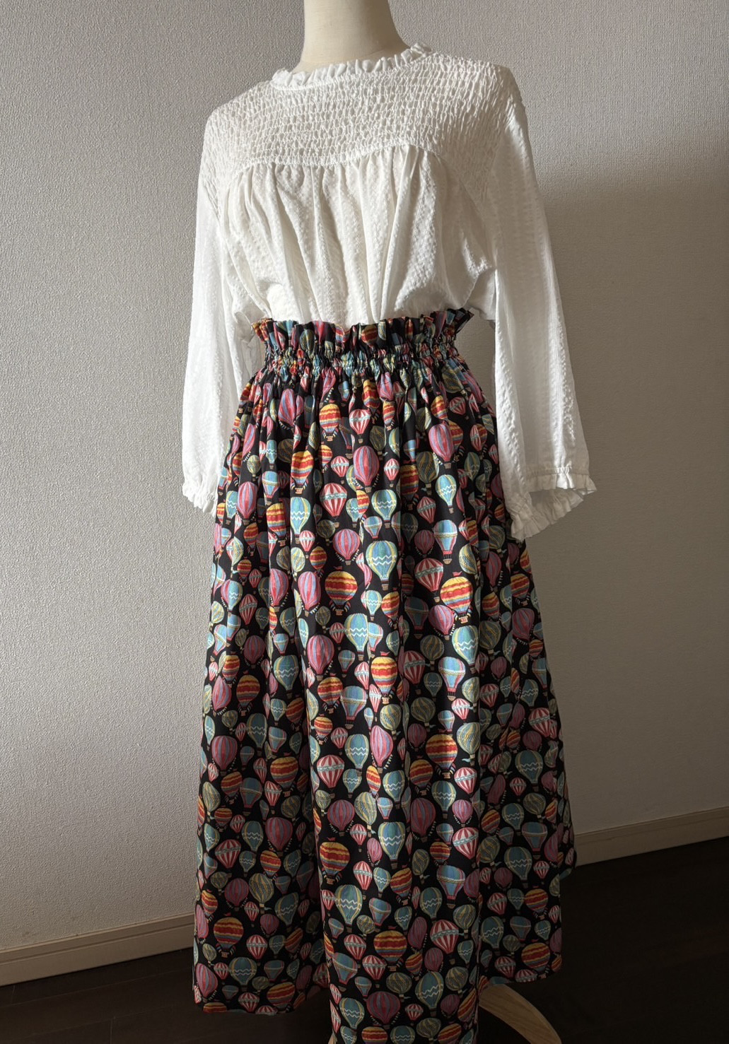 スカート　気球柄　ブラック