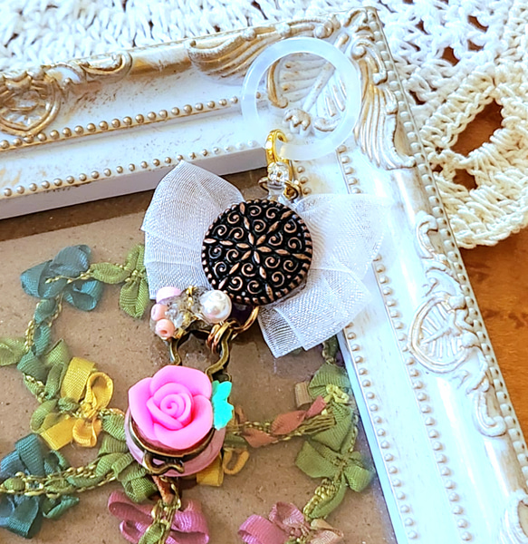 ☆薔薇が素敵なオシャレ猫ちゃんチャーム☆ ☆薔薇が素敵なオシャレ猫ちゃんチャーム☆ 【公式通販】