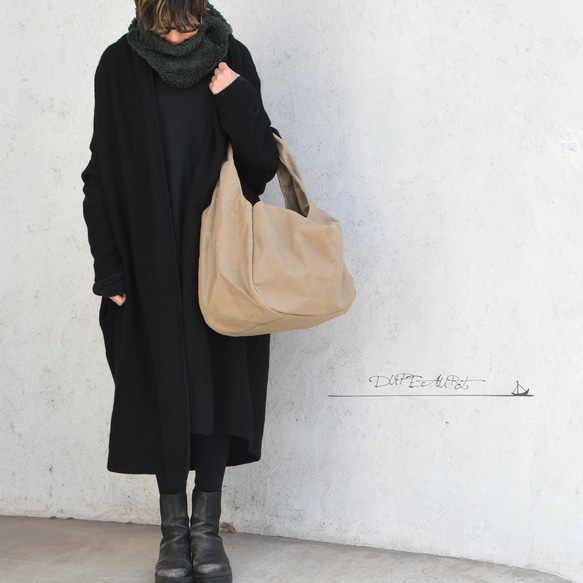 DUPEAURT/デュポー/手持ちも出来る2wayショルダーバッグ/パラフィン防水綿帆布/大容量/カーキベージュ 2枚目の画像