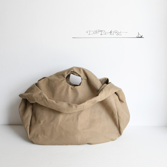 DUPEAURT/デュポー/手持ちも出来る2wayショルダーバッグ/パラフィン防水綿帆布/大容量/カーキベージュ 6枚目の画像