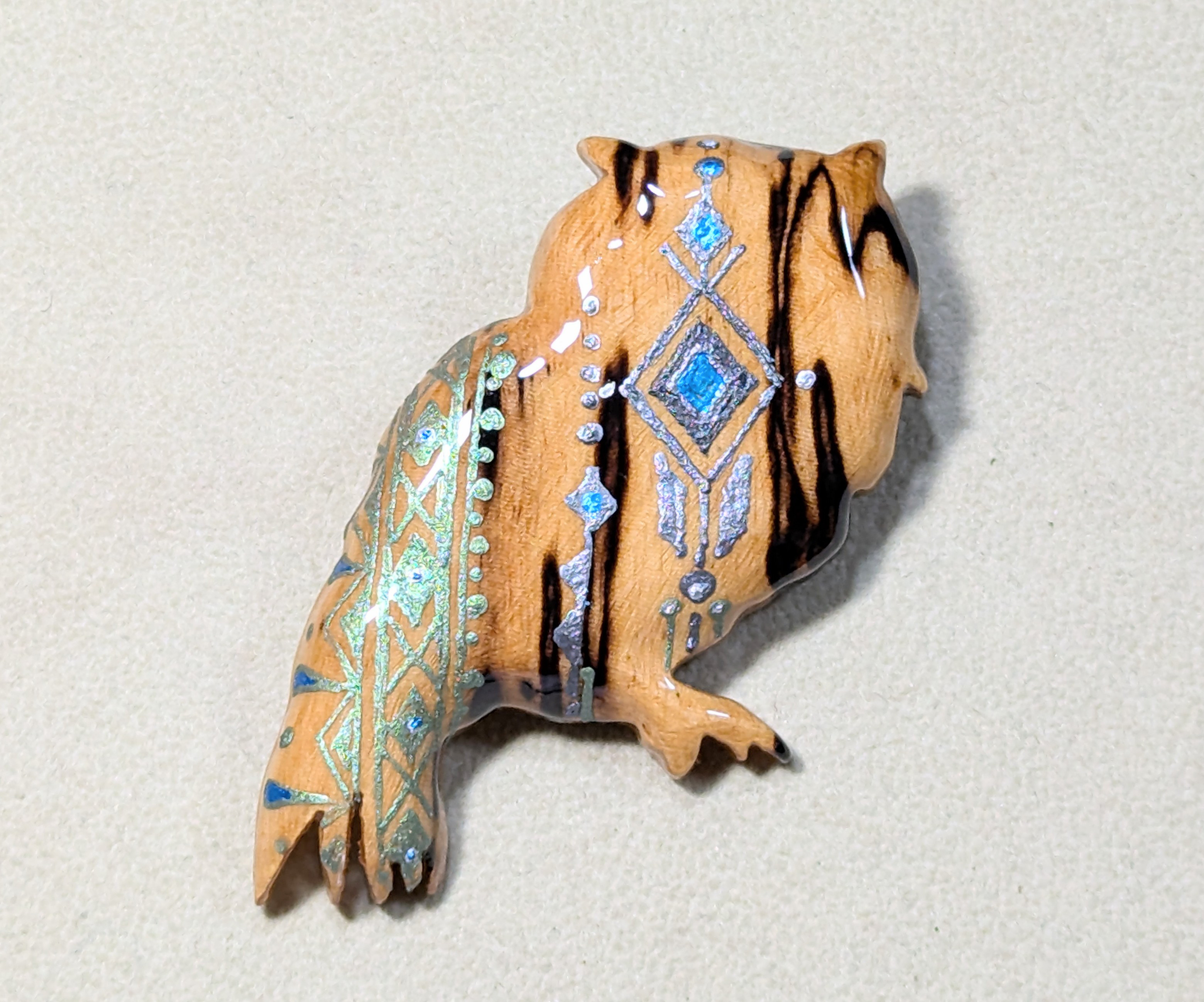 木製　ブローチ　（　ふくろう　）