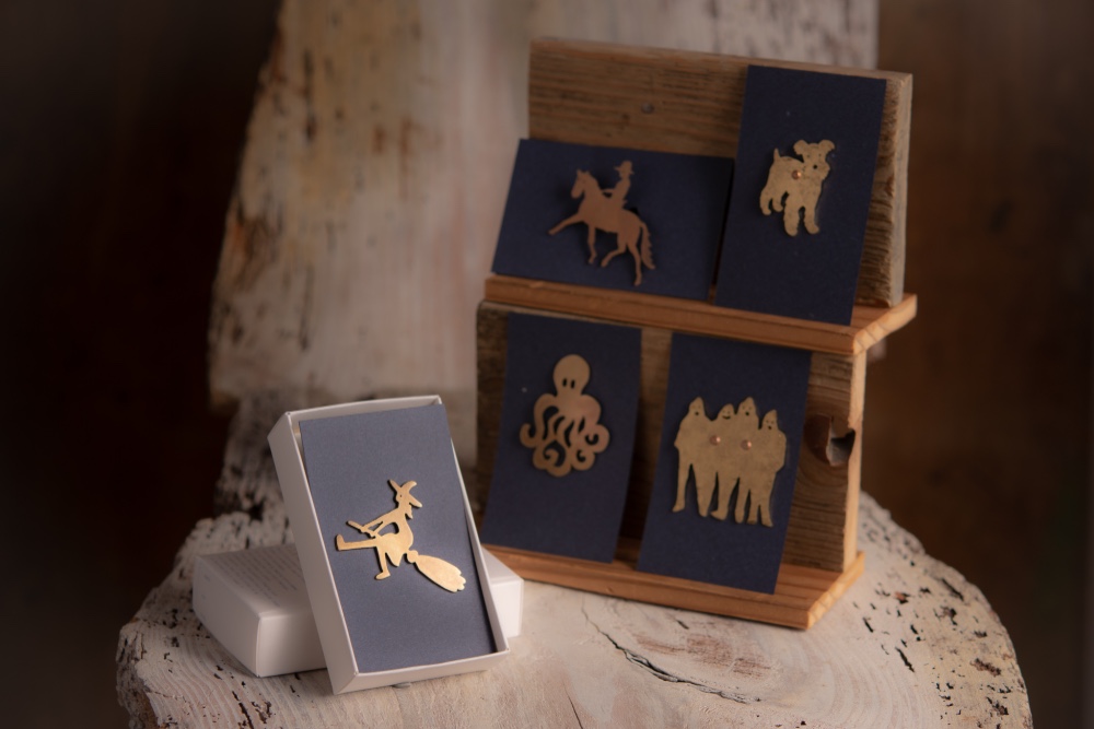 オバケオオカミのブローチ